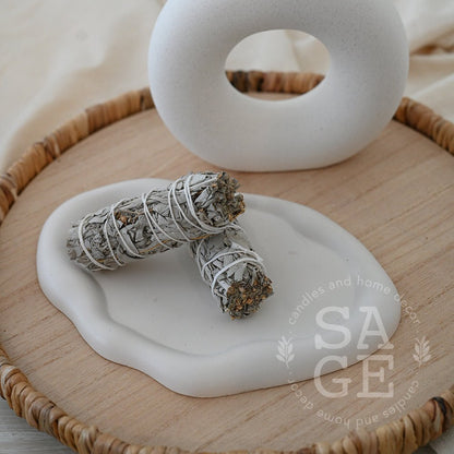 natural-shaped oval tray - Sage